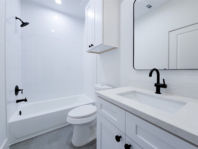 Building Photo - 7703 Earl Rudder Wy