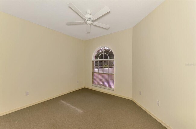 Building Photo - 4350 Iola Dr