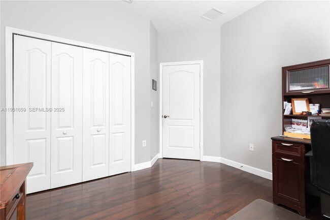 Building Photo - 18361 SW 154th Ave