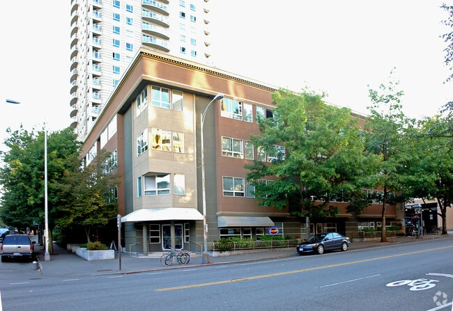 Building Photo - Vine Court Apartments