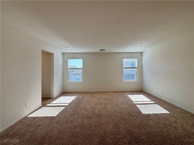 Building Photo - 8109 Minavalle Ave