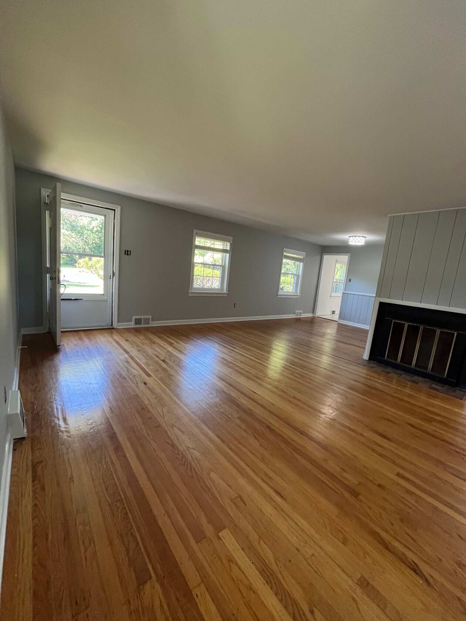 Building Photo - 4012 Fairway Rd