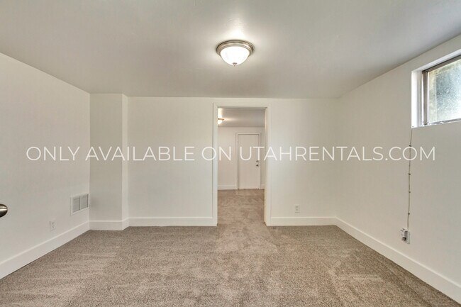 Building Photo - 138 N 900 W