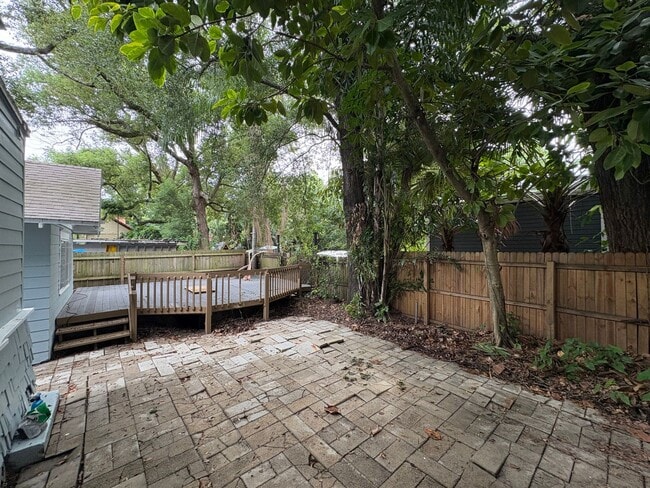 Building Photo - 500 S Eola Dr