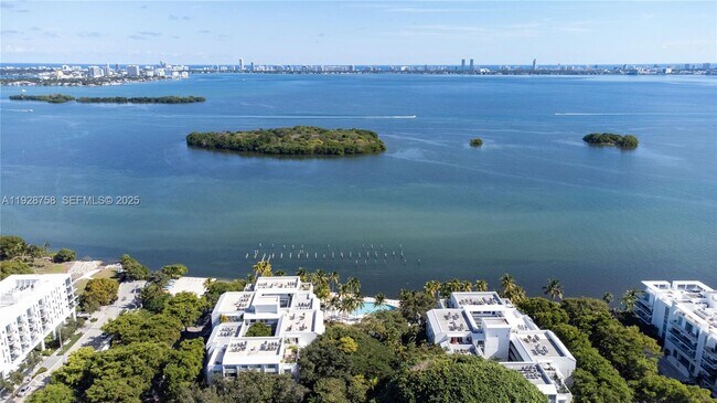 Building Photo - 777 NE 62nd St