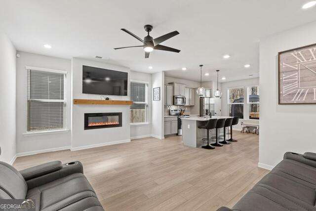 Building Photo - 165 Tulip Dr