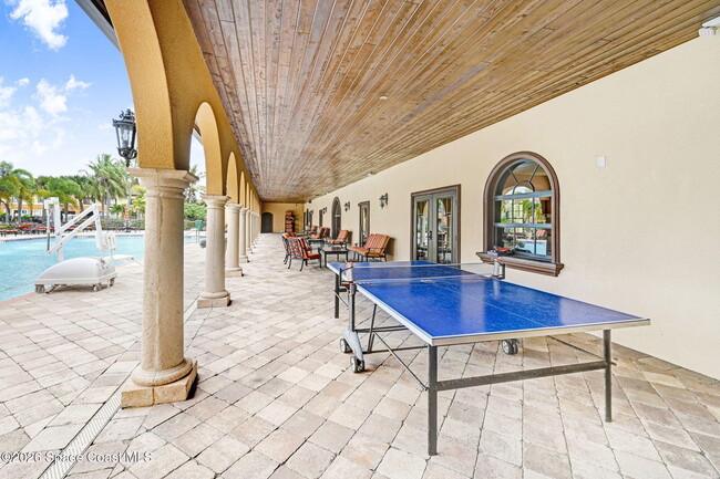 Building Photo - 763 Simeon Dr