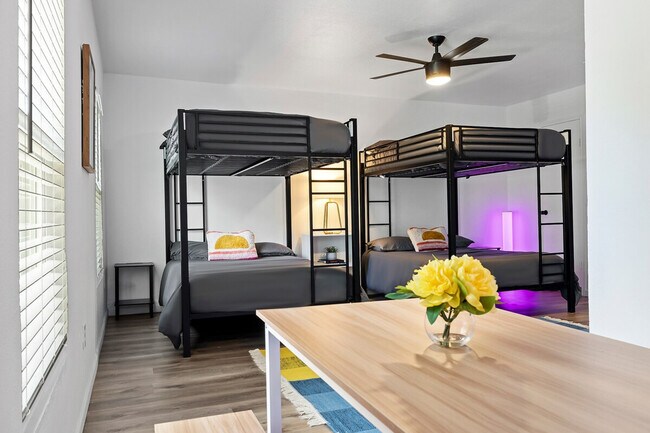 Building Photo - 5105 Galen Ct