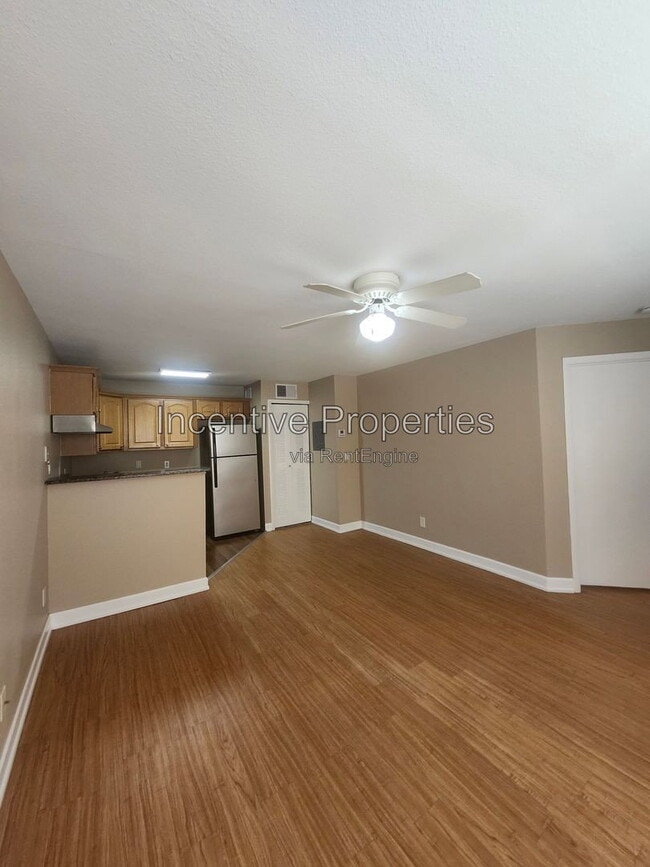 Building Photo - 4724 Walden Cir