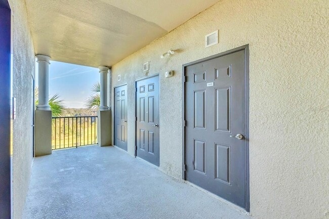 Building Photo - 17510 Gawthrop Dr