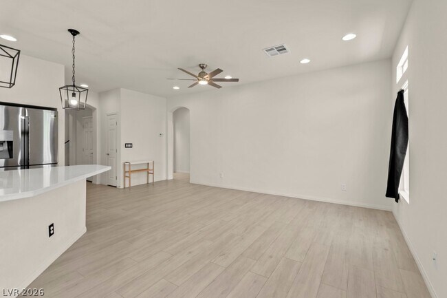 Building Photo - 10597 Aphrodite St