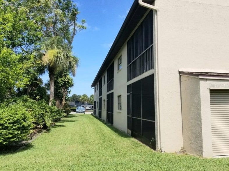 Building Photo - 7209 Cloister Dr