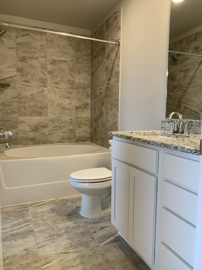 Building Photo - 7607 Stonehollow