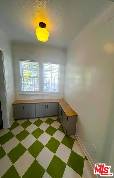 Building Photo - 958 N Vista St