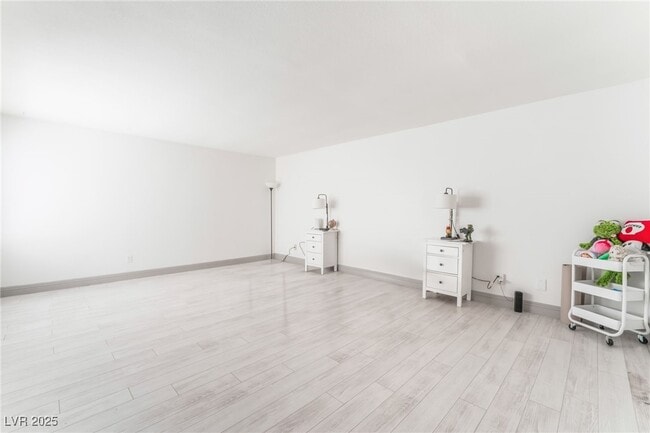 Building Photo - 2692 Matogroso Ln