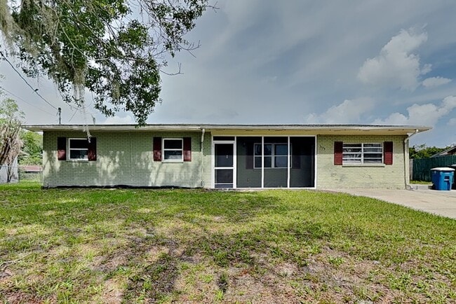 Building Photo - 1175 Luke Ave