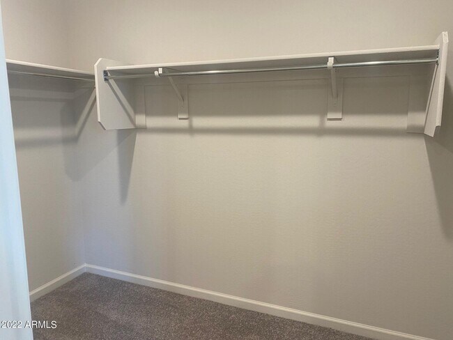 Building Photo - 2052 E Velvet Pl