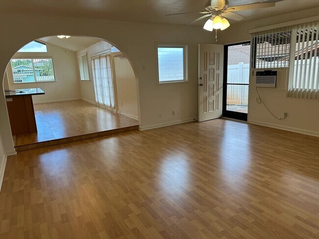 Building Photo - Spacious, 4 bedroom 2 bath single family home in Mililani! *First showing on Monday, January 5th ...