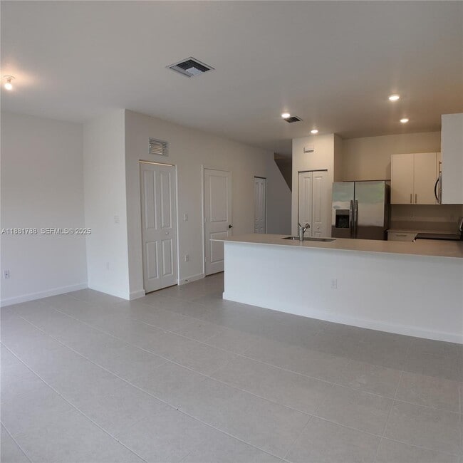 Building Photo - 35761 SW 178th Ct