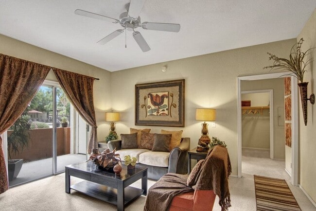 Building Photo - The Retreat at Speedway