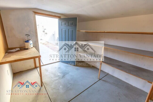 Building Photo - 16627 W McKinley St