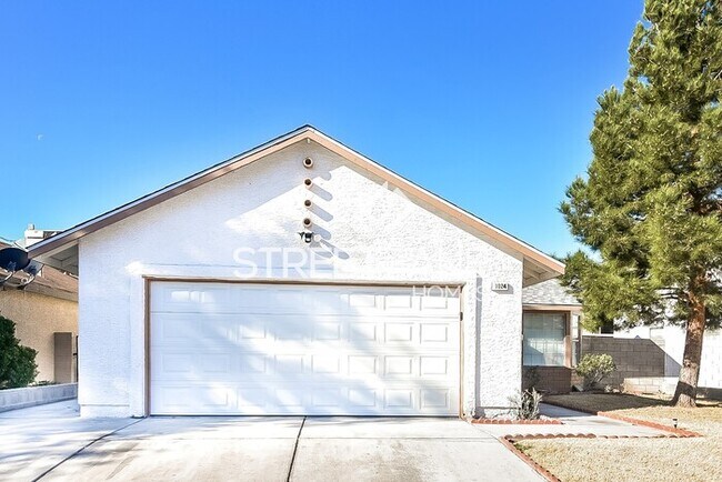 Building Photo - NOW OFFERING FIRST FULL MONTH FREE IF MOVE...