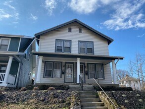 Building Photo - Indianola Ave 2777-2779 LAMT