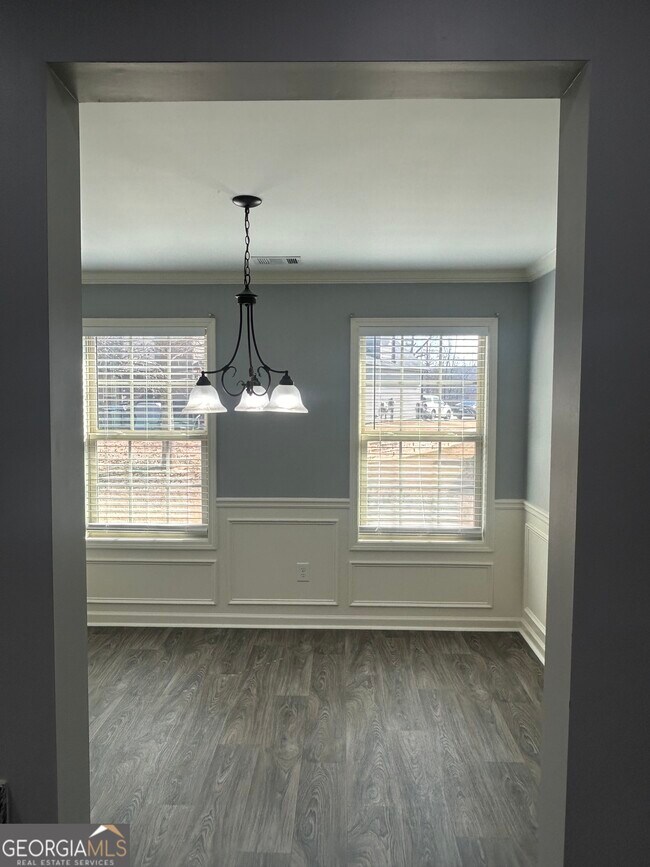 Building Photo - 149 Peak Ct.