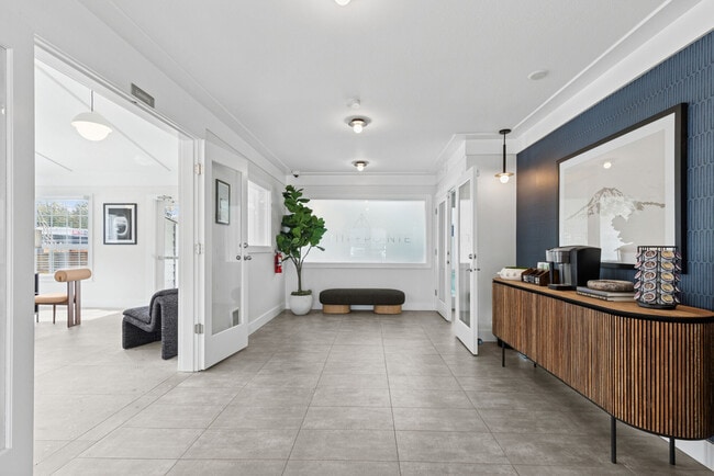 Building Photo - CentrePointe Apartments