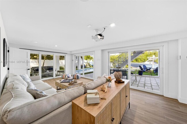 Building Photo - 146 Mockingbird Rd