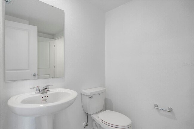 Building Photo - 2743 Skyline Lp