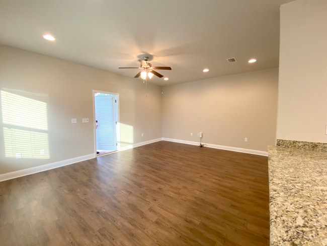 Living room - 25806 Pollard Rd