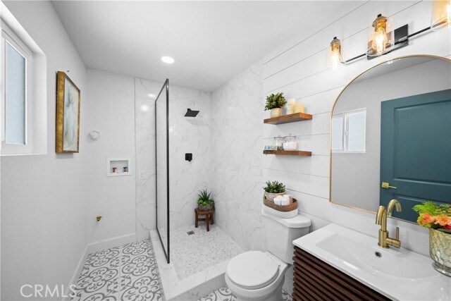 Building Photo - 27584 Weirwood Dr