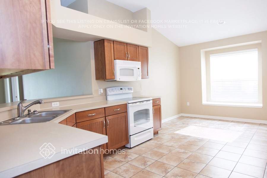 Building Photo - 11477 Weston Course Loop