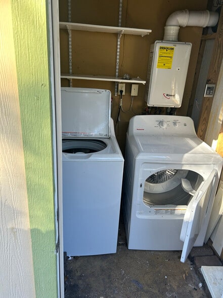 Building Photo - 2535 2nd Ave N