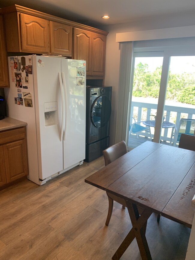 Front patio off kitchen. - 10309 Waterbird Way