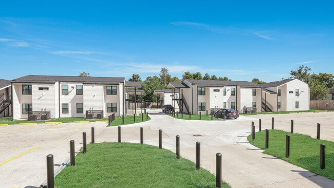 Parking - Zurqui at Cypress