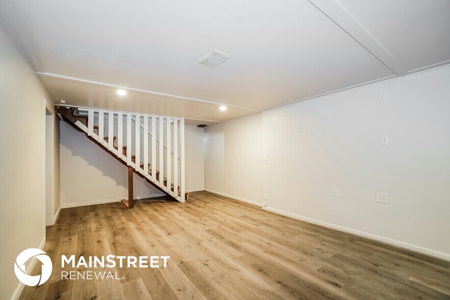 Building Photo - 1881 Faymeadow Ave