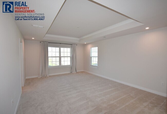 Building Photo - Amazing, modern and spacious home! 4 bd, 2...