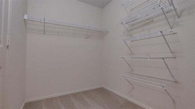 Building Photo - 2208 Ada Ln