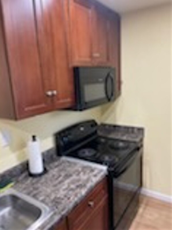 Building Photo - 1746 Sattler Dr