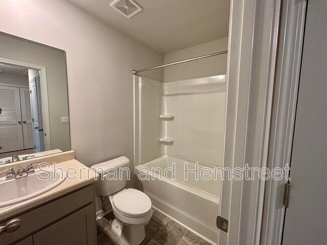 Building Photo - 934 Quaint Parish Cir