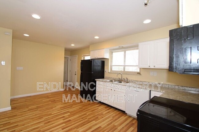 Building Photo - 3842 Otis Dr