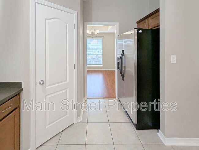 Building Photo - 5963 Ashton Woods Cir
