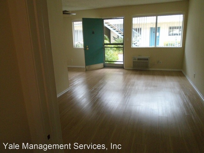 Building Photo - 18355 Collins St