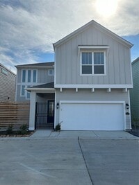 Building Photo - 2418 Yacht Hbr Dr