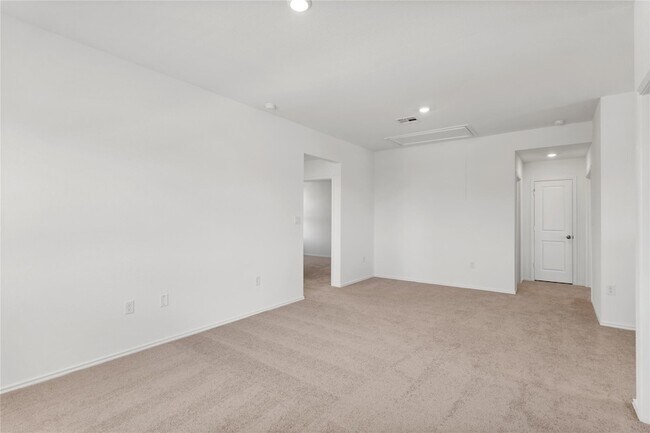 Building Photo - 110 Miglia St