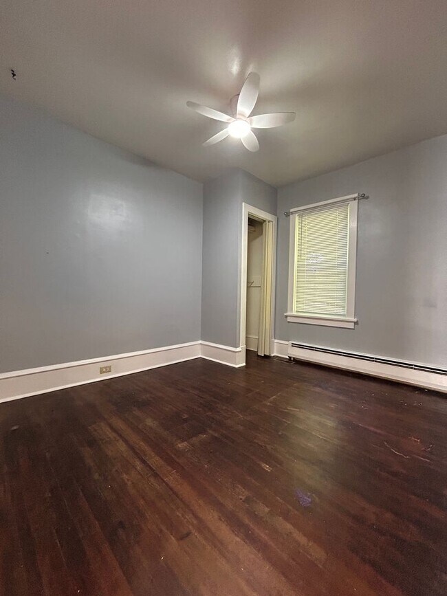 Building Photo - 112 W Highland Ave
