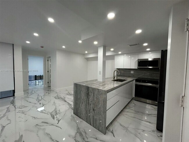 Building Photo - 11790 SW 18th St