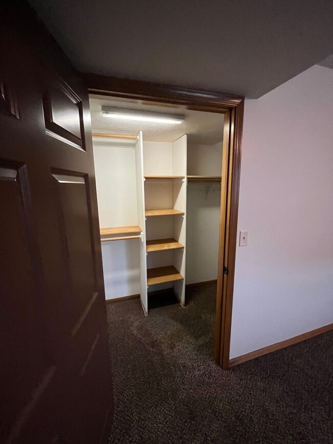 Building Photo - 8020 Renatta Dr